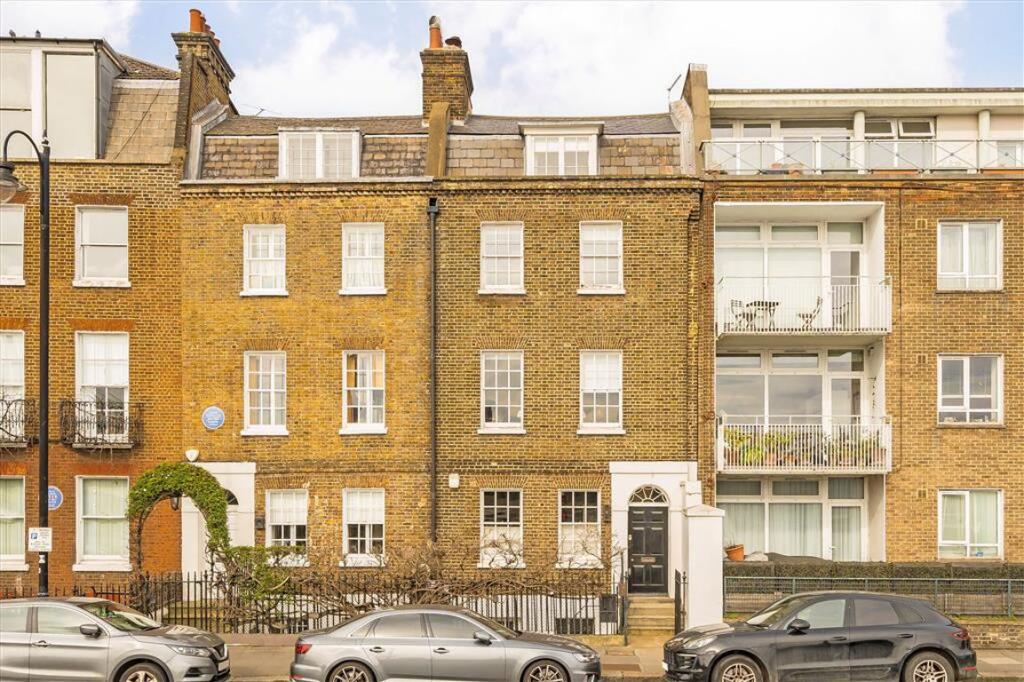 4 bed 1st Floor Flat for rent in Chelsea. From Marsh & Parsons - Chelsea