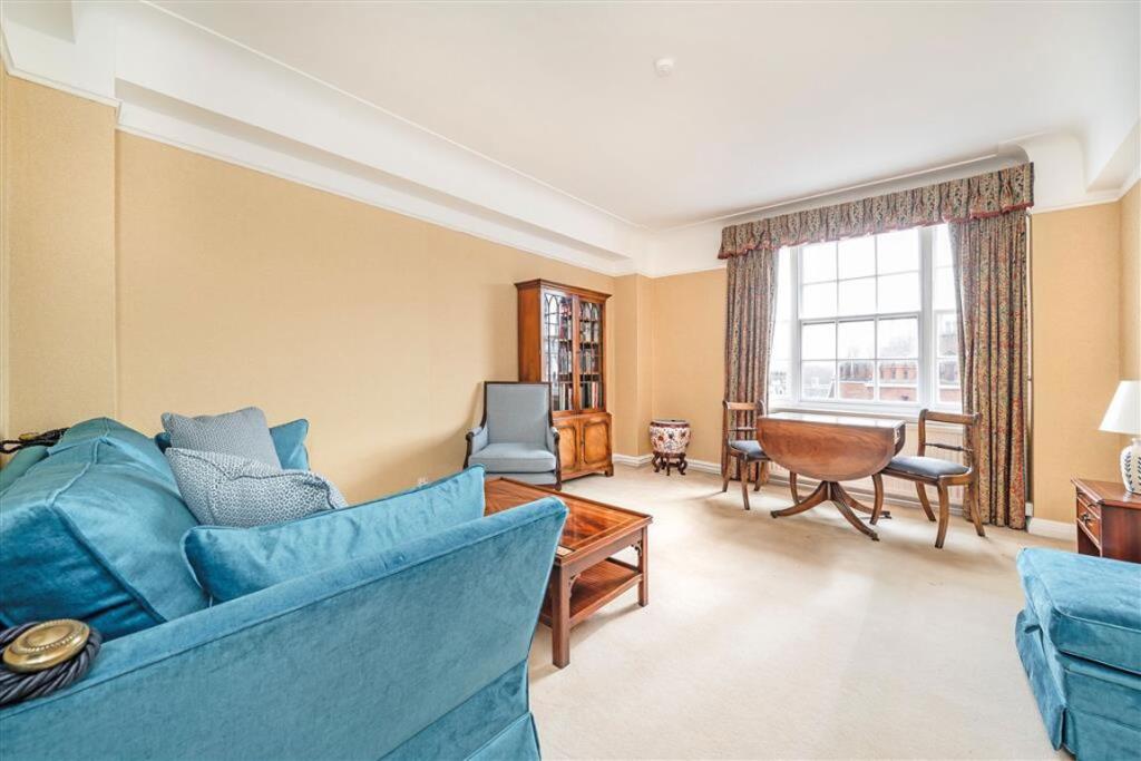 2 bed 1st Floor Flat for rent in Chelsea. From Marsh & Parsons - Chelsea