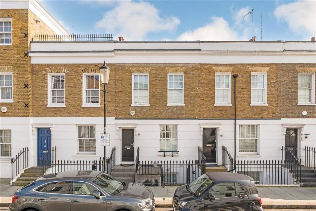 3 bed Mid Terraced House for rent in Chelsea. From Marsh & Parsons - Chelsea 3 bed Mid Terraced House for rent in Chelsea. From Marsh & Parsons - Chelsea