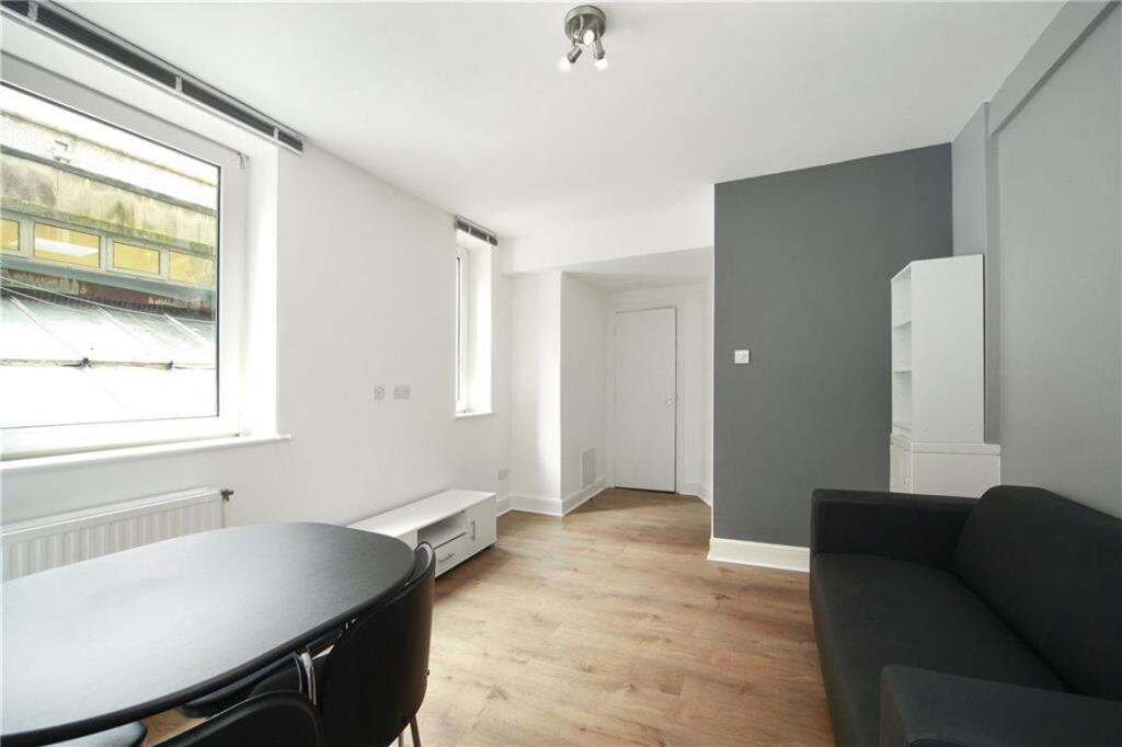1 bed 1st Floor Flat for rent in Chelsea. From Marsh & Parsons - Chelsea