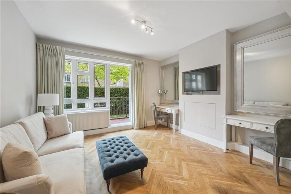 2 bed 1st Floor Flat for rent in Chelsea. From Marsh & Parsons - Chelsea