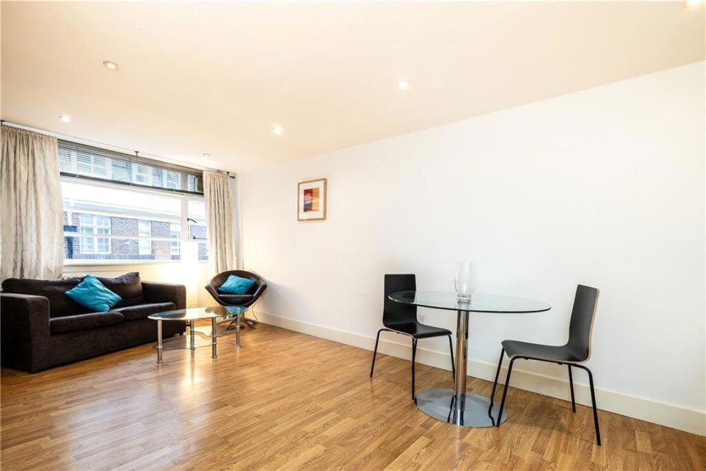 1 bed 1st Floor Flat for rent in London. From Marsh & Parsons - Chelsea