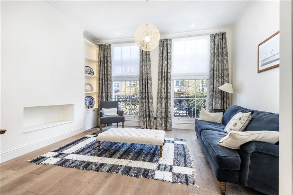 2 bed 1st Floor Flat for rent in Chelsea. From Marsh & Parsons - Chelsea