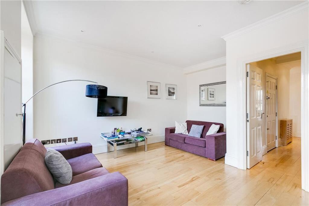 2 bed 1st Floor Flat for rent in Chelsea. From Marsh & Parsons - Chelsea