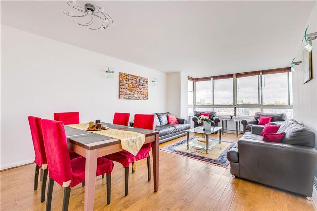 2 bed 1st Floor Flat for rent in Chelsea. From Marsh & Parsons - Chelsea