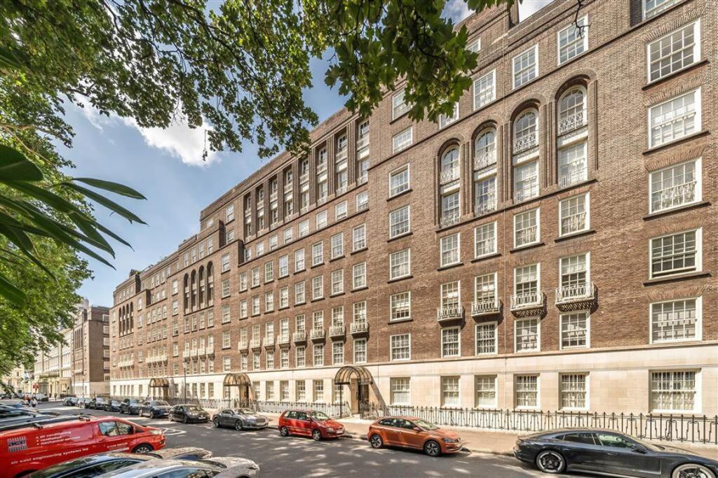 2 bed 1st Floor Flat for rent in Chelsea. From Marsh & Parsons - Chelsea
