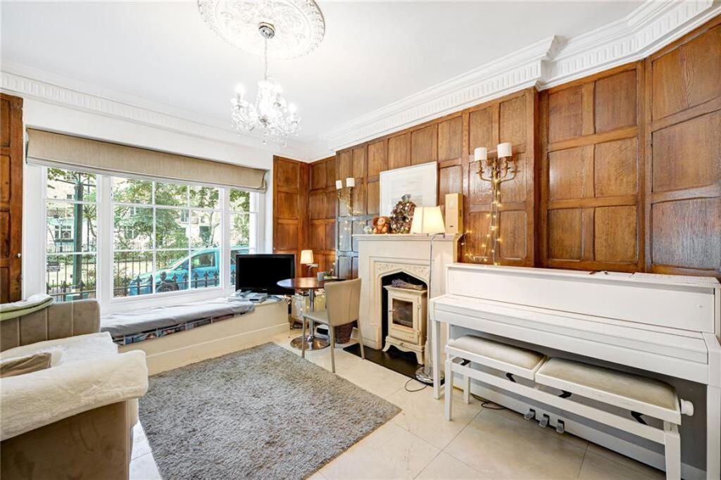 1 bed 1st Floor Flat for rent in London. From Marsh & Parsons - Chelsea