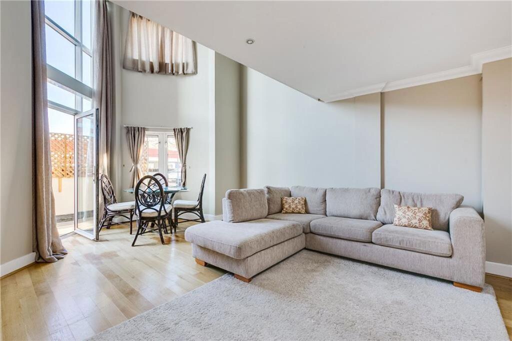 1 bed 1st Floor Flat for rent in London. From Marsh & Parsons - Chelsea