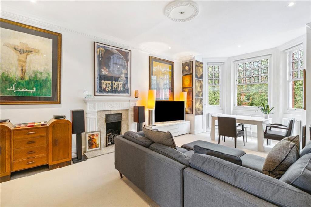 1 bed 1st Floor Flat for rent in Chelsea. From Marsh & Parsons - Chelsea