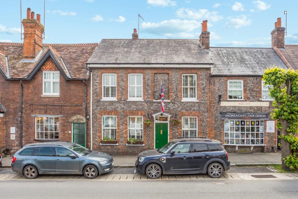 3 bed Town House for rent in Hungerford. From Marc Allen Estate Agents - Hungerford