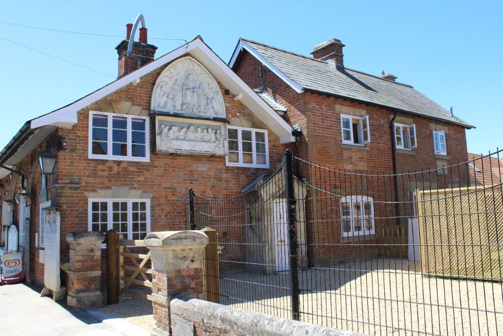 3 bed Village House for rent in Great Bedwyn. From Marc Allen Estate Agents - Hungerford