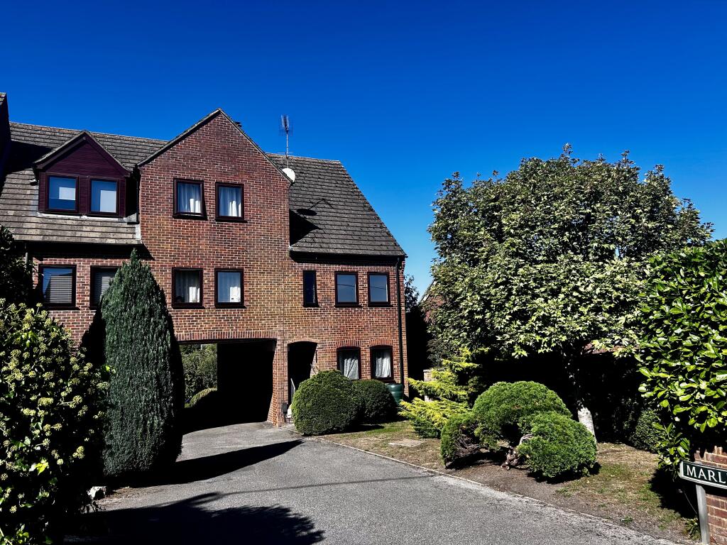 2 bed 1st Floor Flat for rent in Hungerford. From Marc Allen Estate Agents - Hungerford 2 bed 1st Floor Flat for rent in Hungerford. From Marc Allen Estate Agents - Hungerford