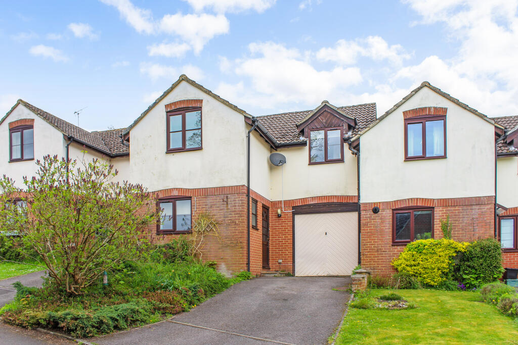 3 bed Detached for rent in Chilton Foliat. From Marc Allen Estate Agents - Hungerford 3 bed Detached for rent in Chilton Foliat. From Marc Allen Estate Agents - Hungerford