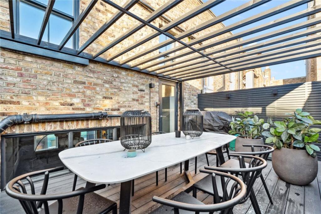 2 bed 1st Floor Flat for rent in Kensington. From Marsh and Parsons - Notting Hill 2 bed 1st Floor Flat for rent in Kensington. From Marsh and Parsons - Notting Hill