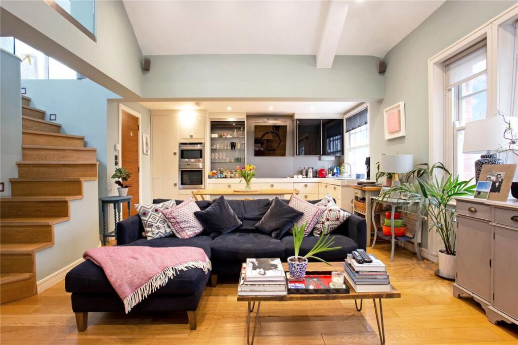 2 bed 1st Floor Flat for rent in Kensington. From Marsh and Parsons - Notting Hill