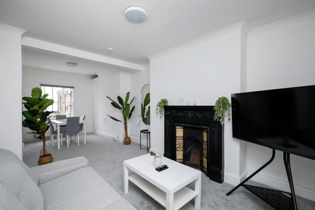 2 bed 1st Floor Flat for rent in Kensington. From Marsh and Parsons - Notting Hill 2 bed 1st Floor Flat for rent in Kensington. From Marsh and Parsons - Notting Hill