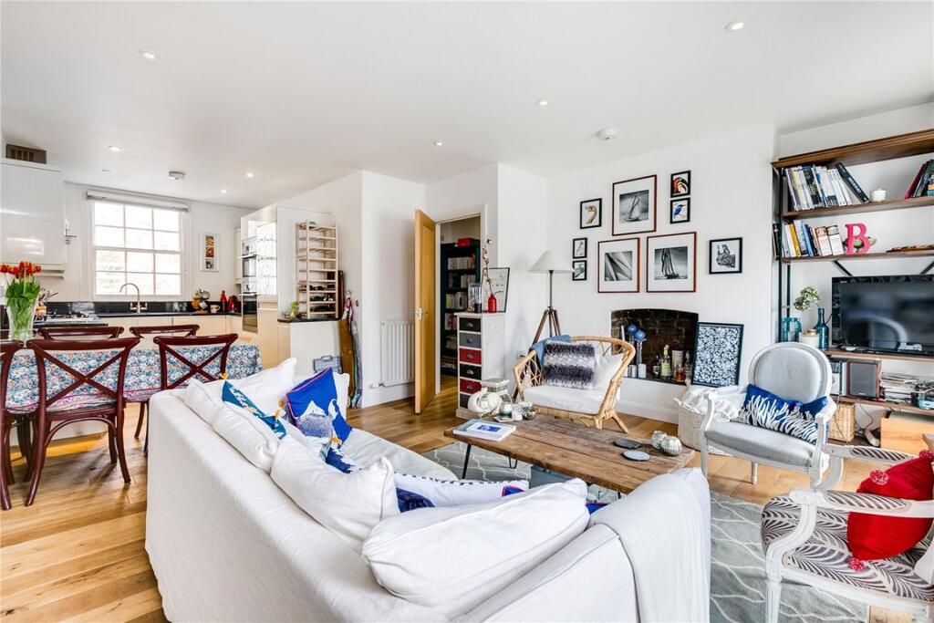 2 bed 1st Floor Flat for rent in Kensington. From Marsh and Parsons - Notting Hill