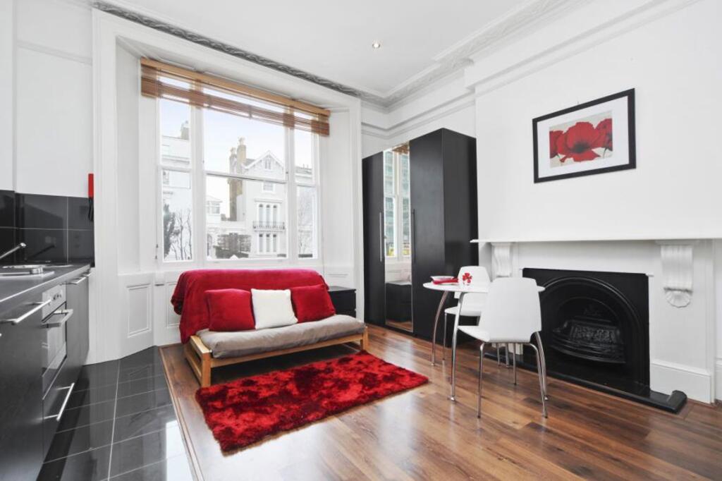 4 bed 1st Floor Flat for rent in Kensington. From Marsh and Parsons - Notting Hill 4 bed 1st Floor Flat for rent in Kensington. From Marsh and Parsons - Notting Hill