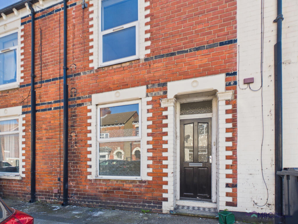 2 bed Mid Terraced House for rent in Hull. From MRC Estate & Letting Agents - Hull