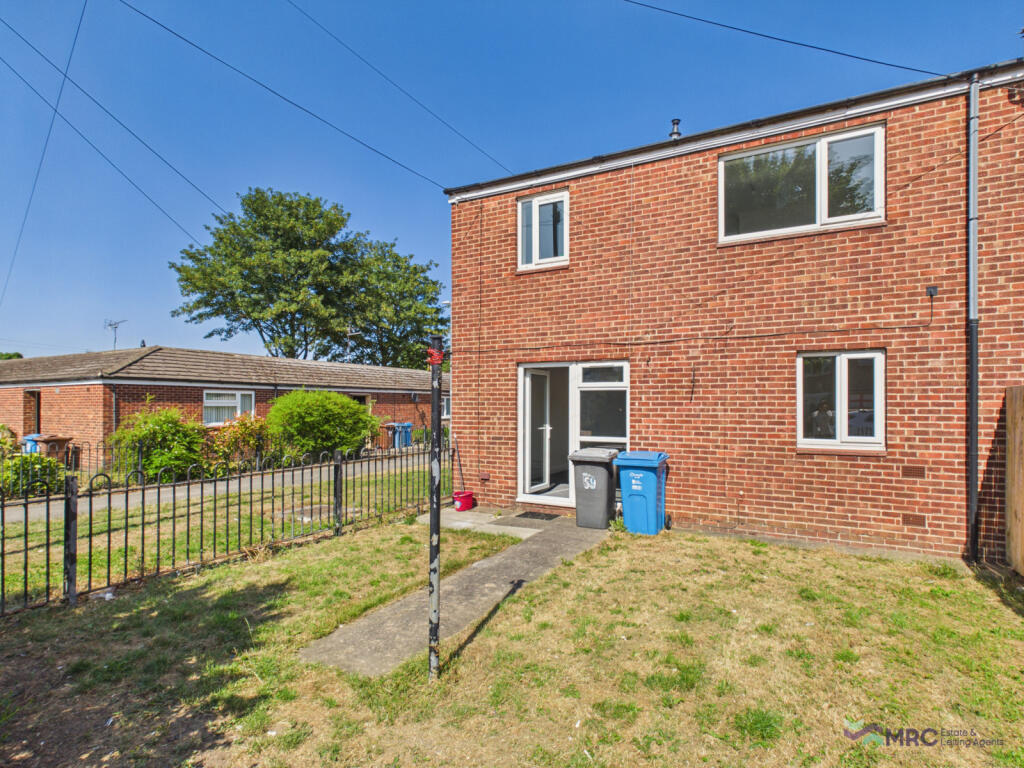 2 bed End of Terrace for rent in Coniston. From MRC Estate & Letting Agents - Hull 2 bed End of Terrace for rent in Coniston. From MRC Estate & Letting Agents - Hull
