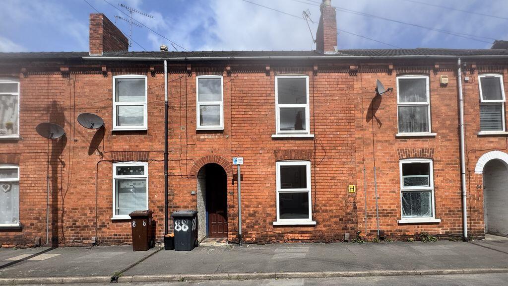 3 bed Mid Terraced House for rent in Lincoln. From Starkey & Brown - Lincoln