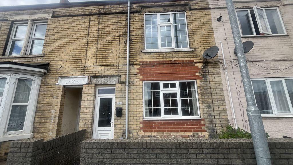 3 bed Mid Terraced House for rent in Scunthorpe. From Starkey & Brown - Scunthorpe