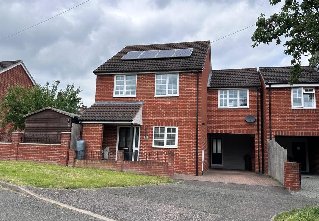 3 bed Detached for rent in Ashford. From Martins Estates - Ashford