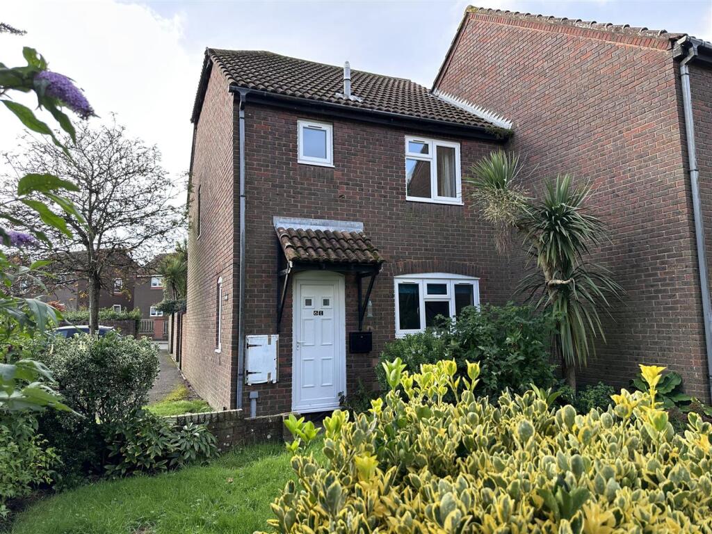 3 bed End of Terrace for rent in Folkestone. From Martins Estates - Ashford 3 bed End of Terrace for rent in Folkestone. From Martins Estates - Ashford
