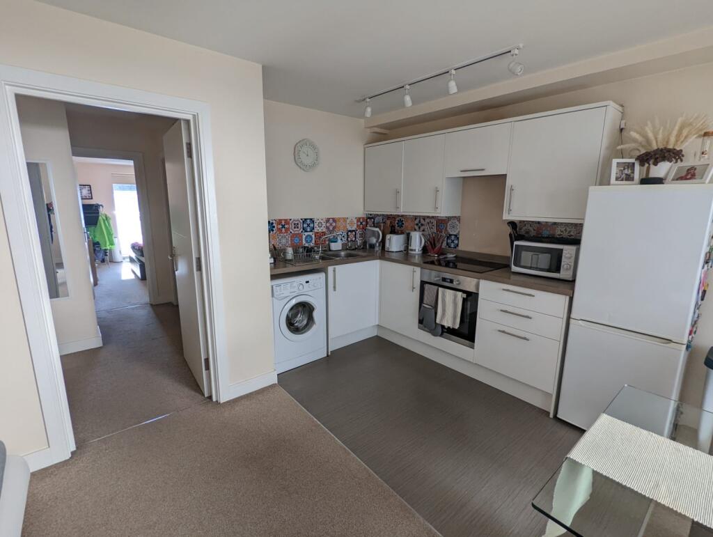 1 bed 1st Floor Flat for rent in Brighton and Hove. From Massey Residential Lettings - Hove 1 bed 1st Floor Flat for rent in Brighton and Hove. From Massey Residential Lettings - Hove