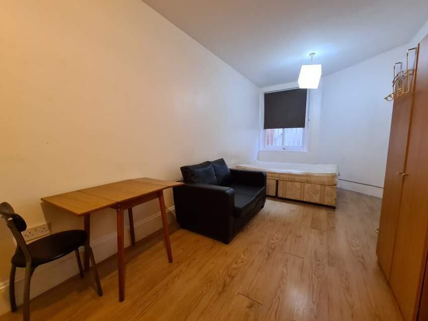 4 bed 1st Floor Flat for rent in Brighton and Hove. From Massey Residential Lettings - Hove