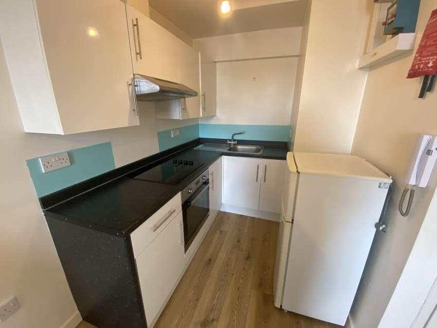 1 bed 1st Floor Flat for rent in Brighton and Hove. From Massey Residential Lettings - Hove 1 bed 1st Floor Flat for rent in Brighton and Hove. From Massey Residential Lettings - Hove