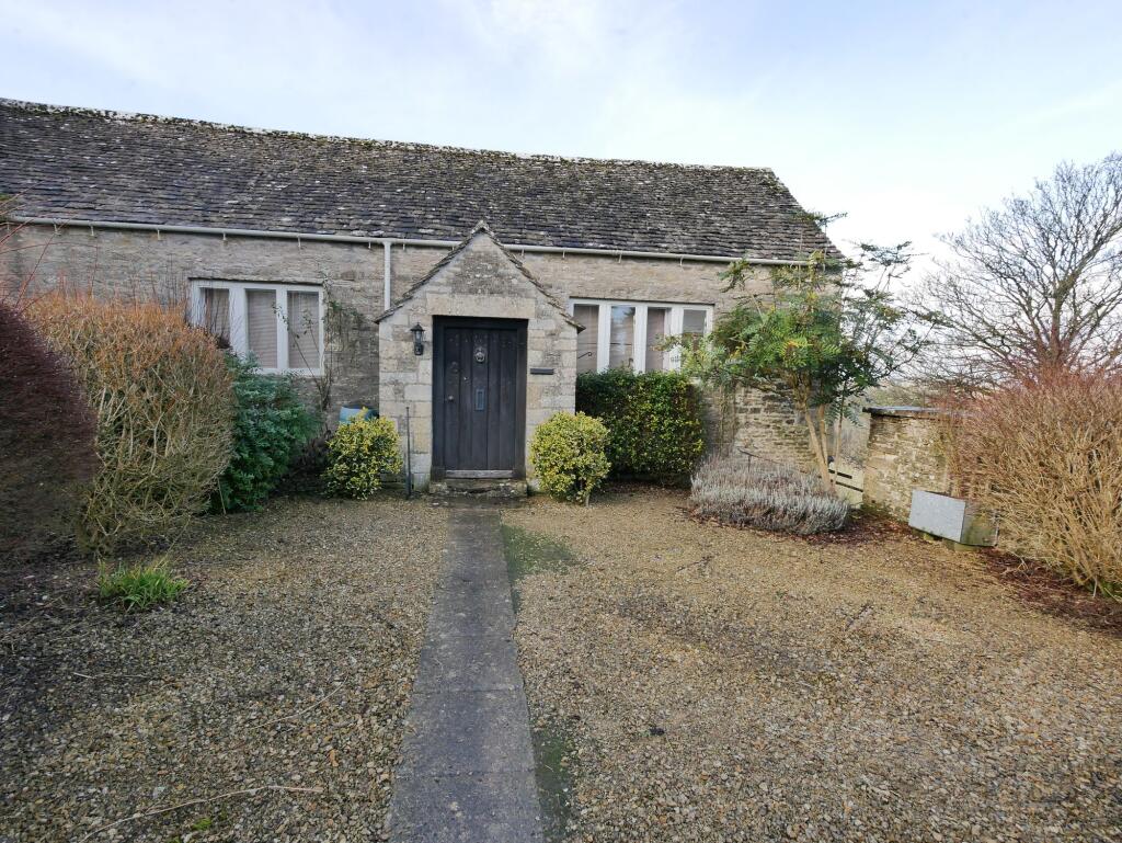 1 bed Cottage for rent in Stroud. From Moore Allen & Innocent - Cirencester