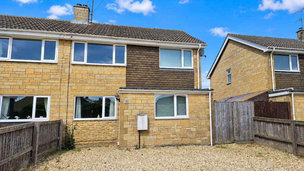 3 bed Semi Detached for rent in Fairford. From Moore Allen & Innocent - Cirencester 3 bed Semi Detached for rent in Fairford. From Moore Allen & Innocent - Cirencester