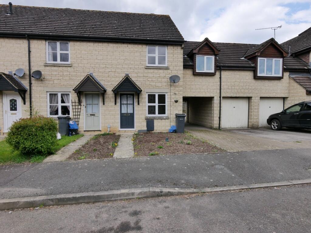 2 bed Mid Terraced House for rent in Cirencester. From Moore Allen & Innocent - Cirencester
