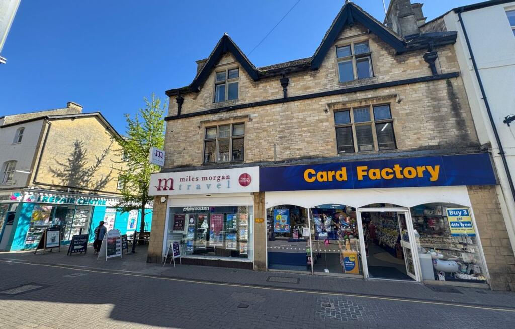 1 bed 1st Floor Flat for rent in Cirencester. From Moore Allen & Innocent - Cirencester 1 bed 1st Floor Flat for rent in Cirencester. From Moore Allen & Innocent - Cirencester