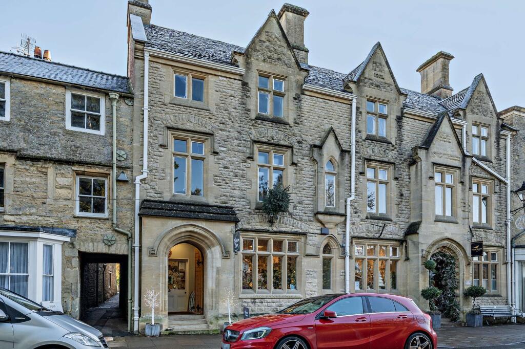 1 bed 1st Floor Flat for rent in Fairford. From Moore Allen & Innocent - Cirencester 1 bed 1st Floor Flat for rent in Fairford. From Moore Allen & Innocent - Cirencester