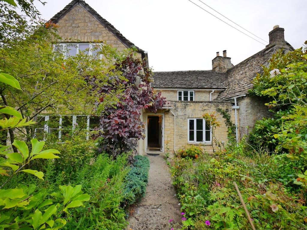 3 bed Semi Detached for rent in Kencot. From Moore Allen & Innocent - Cirencester 3 bed Semi Detached for rent in Kencot. From Moore Allen & Innocent - Cirencester
