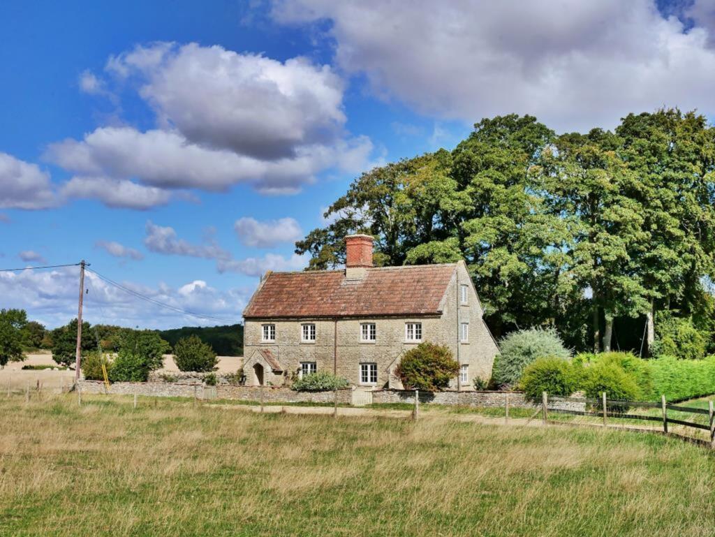 3 bed Semi Detached for rent in Coln St Aldwyns. From Moore Allen & Innocent - Cirencester 3 bed Semi Detached for rent in Coln St Aldwyns. From Moore Allen & Innocent - Cirencester