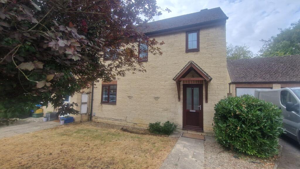 2 bed Semi Detached for rent in Cirencester. From Moore Allen & Innocent - Cirencester 2 bed Semi Detached for rent in Cirencester. From Moore Allen & Innocent - Cirencester