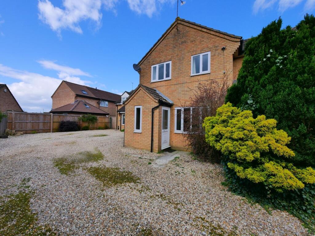 3 bed Semi Detached for rent in Cirencester. From Moore Allen & Innocent - Cirencester 3 bed Semi Detached for rent in Cirencester. From Moore Allen & Innocent - Cirencester