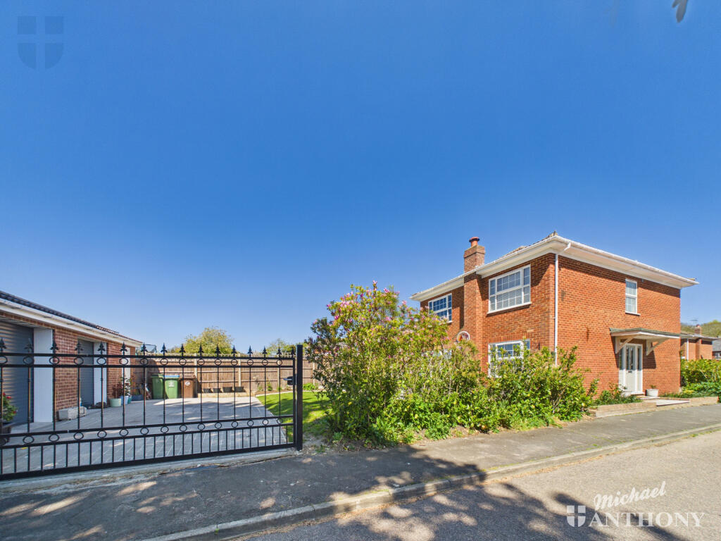 4 bed Detached for rent in Bierton. From Michael Anthony - Aylesbury