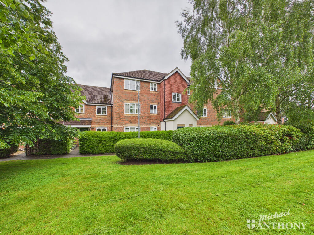 2 bed Apartment for rent in Aylesbury. From Michael Anthony - Aylesbury 2 bed Apartment for rent in Aylesbury. From Michael Anthony - Aylesbury