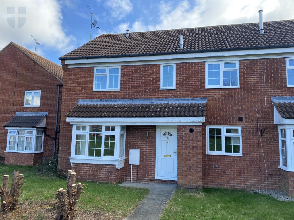 2 bed Mid Terraced House for rent in Aylesbury. From Michael Anthony - Aylesbury