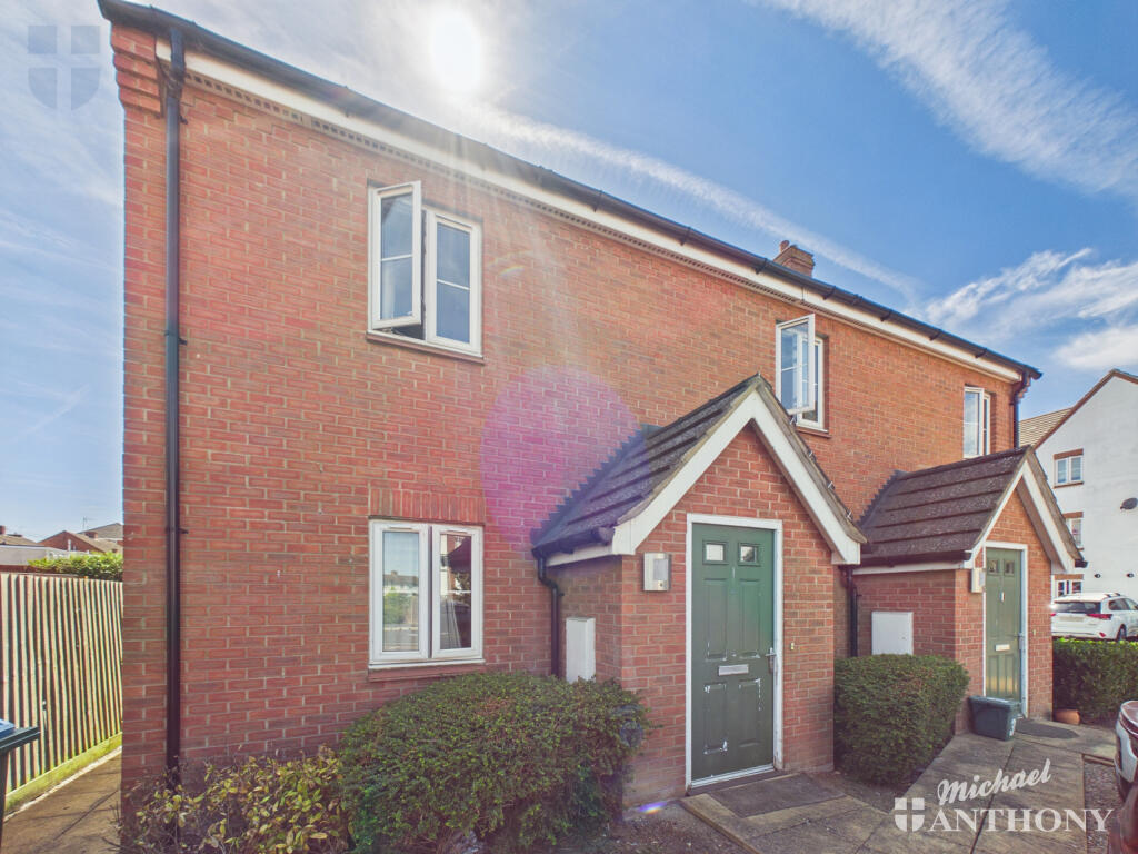 2 bed Annexe for rent in Aylesbury. From Michael Anthony - Aylesbury