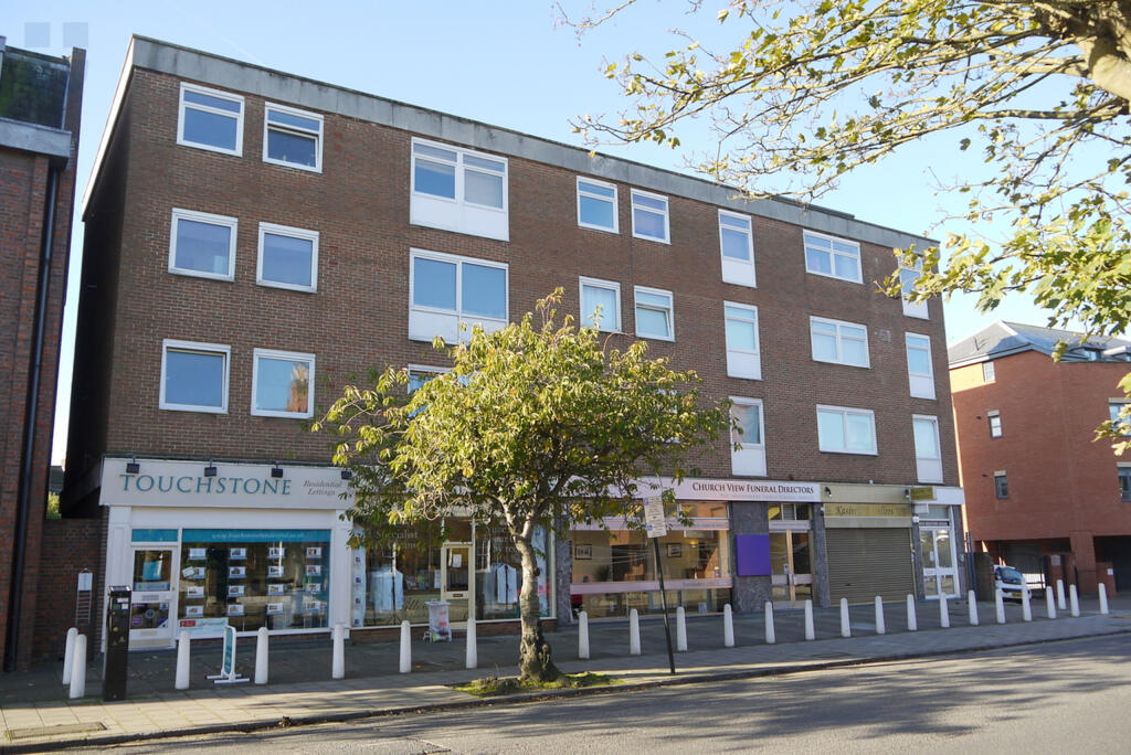 2 bed 1st Floor Flat for rent in Aylesbury. From Michael Anthony - Aylesbury 2 bed 1st Floor Flat for rent in Aylesbury. From Michael Anthony - Aylesbury
