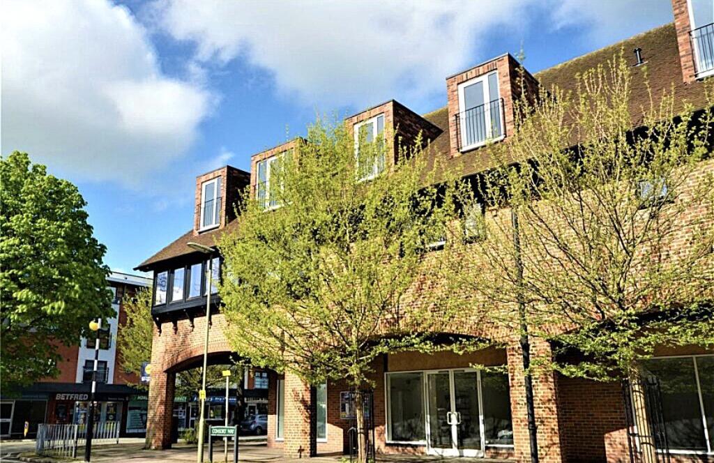 2 bed Apartment for rent in Horley. From Michael Brooker - Crowborough 2 bed Apartment for rent in Horley. From Michael Brooker - Crowborough