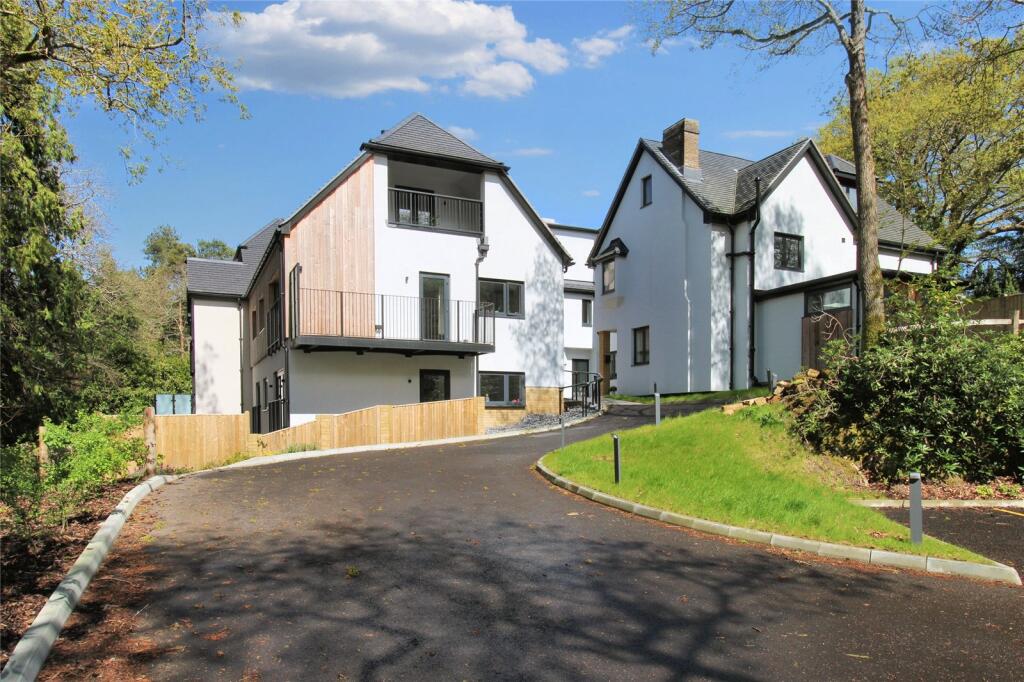 2 bed Apartment for rent in Pembury. From Michael Brooker - Crowborough
