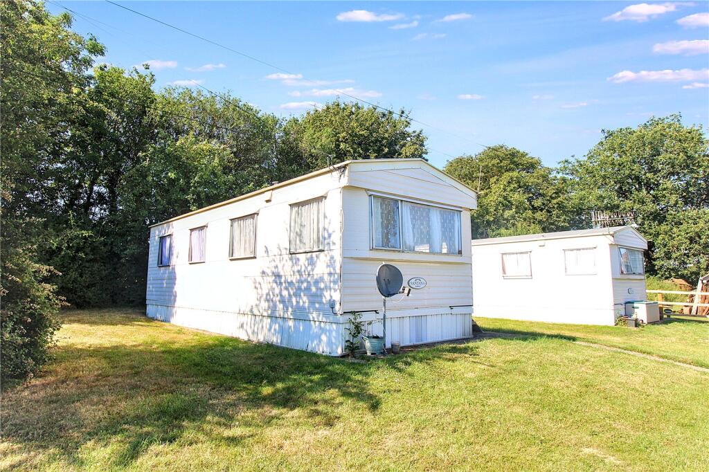 2 bed Park home for rent in Whitewood. From Michael Brooker - Crowborough 2 bed Park home for rent in Whitewood. From Michael Brooker - Crowborough