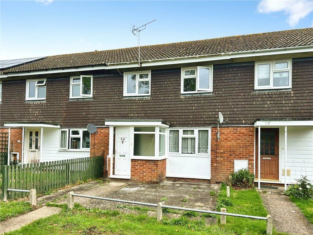 3 bed Mid Terraced House for rent in North Baddesley. From Michael Rhodes - Romsey