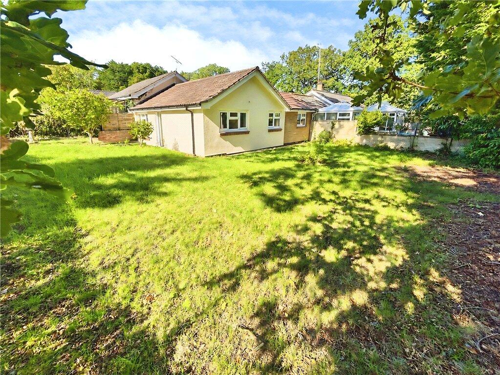 2 bed Bungalow for rent in Awbridge. From Michael Rhodes - Romsey 2 bed Bungalow for rent in Awbridge. From Michael Rhodes - Romsey